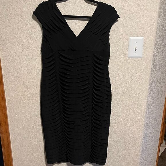 Adrianna Papell- Black Sleeveless Bandage Style Dress, Size 12 - Picture 3 of 14